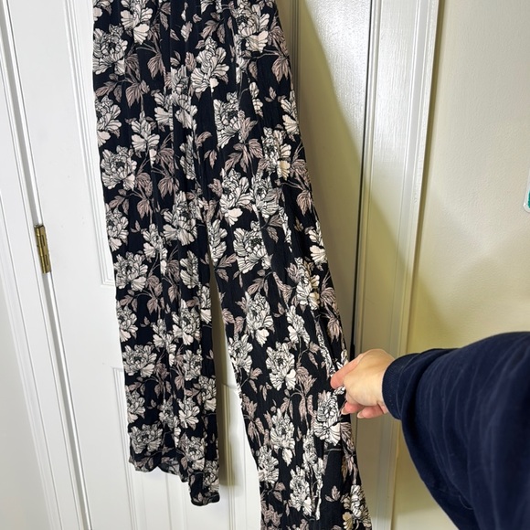 Rewash Black and Gray Smocked Wide Leg Pants - Picture 3 of 7